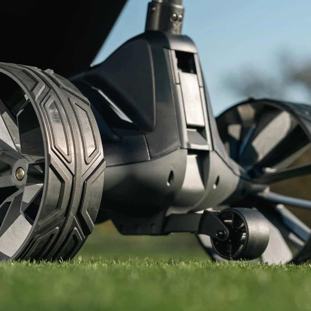 Motocaddy M7 GPS Remote Electric Trolley - Black/Gunmetal - 2026 - Image 9